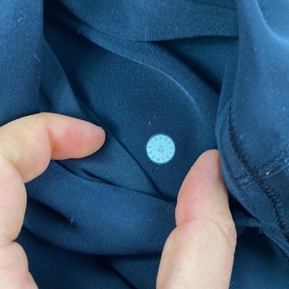 Lululemon On the Fly Skirt Black - Picture 4 of 6